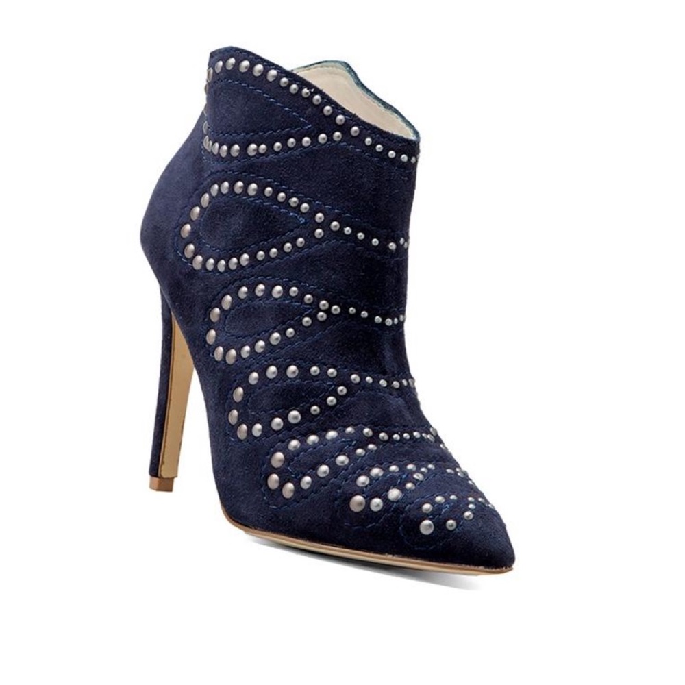 JOE’S SCOUT STUD EMBELLISHED ANKLE BOOTS